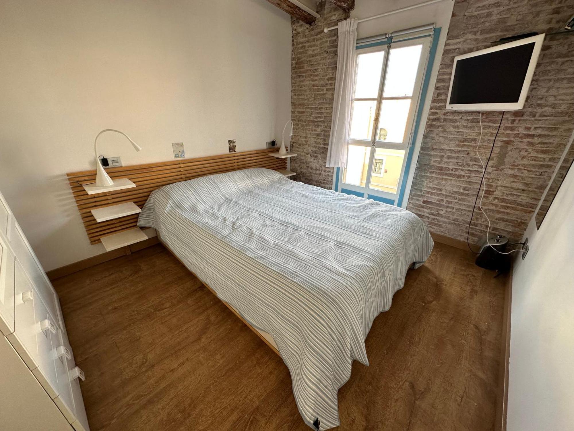 Appartement Amazing Attic With Style, Terasse In The Heart Of The Gothic Quarter!